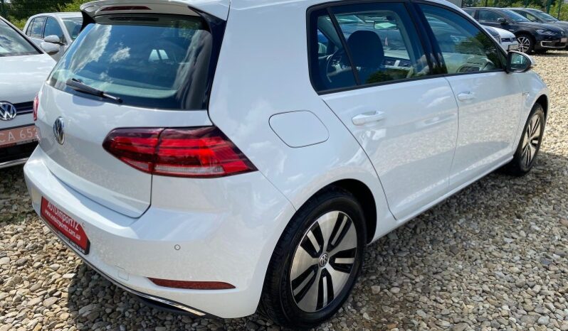 
								Вживанi 2020  Volkswagen Golf заповнено									