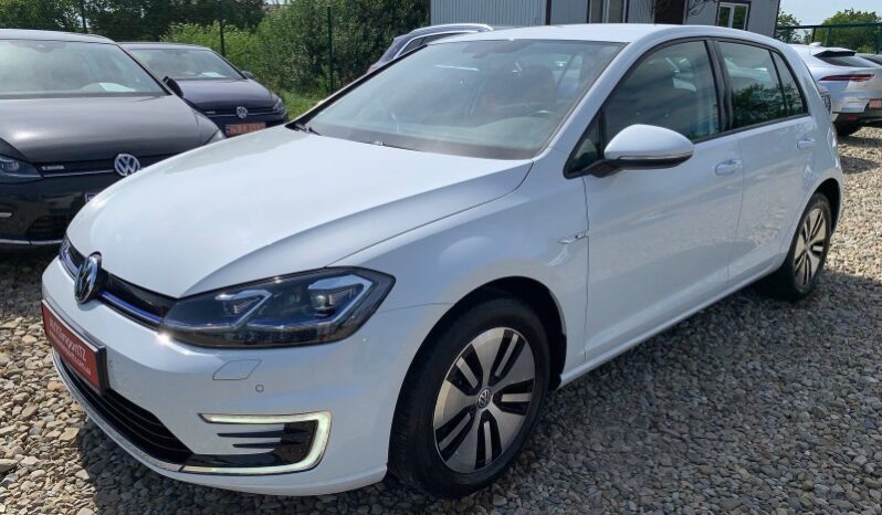 
								Вживанi 2020  Volkswagen Golf заповнено									