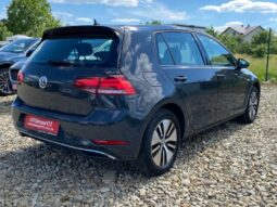 
										Вживанi 2020  Volkswagen Golf заповнено									