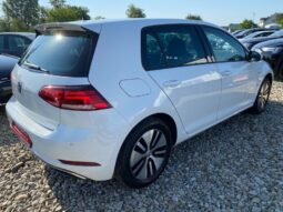 
										Вживанi 2020  Volkswagen Golf заповнено									