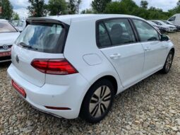 
										Вживанi 2020  Volkswagen Golf заповнено									