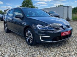 
										Вживанi 2020  Volkswagen Golf заповнено									