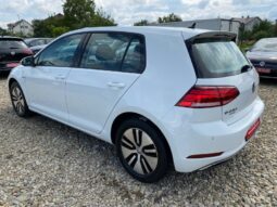 
										Вживанi 2020  Volkswagen Golf заповнено									