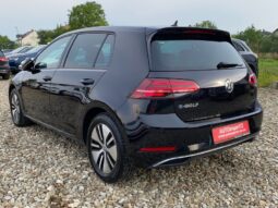 
										Вживанi 2020  Volkswagen Golf заповнено									