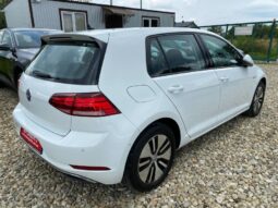 
										Вживанi 2020  Volkswagen Golf заповнено									