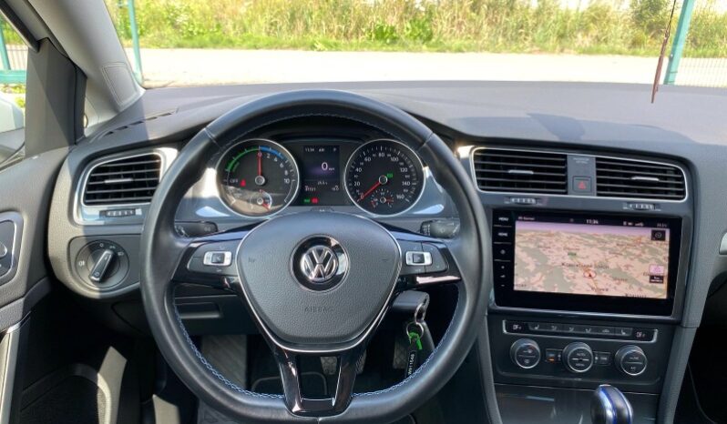 
								Вживанi 2019  Volkswagen Golf заповнено									