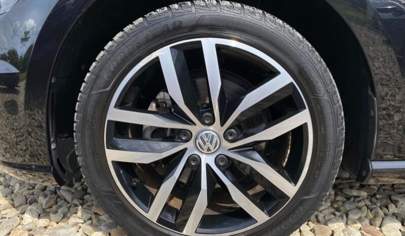 
								Вживанi 2019  Volkswagen Golf заповнено									