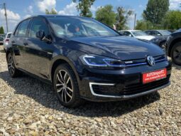 
										Вживанi 2020  Volkswagen Golf заповнено									