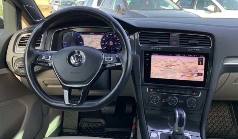 
								Вживанi 2019 Volkswagen Golf заповнено									