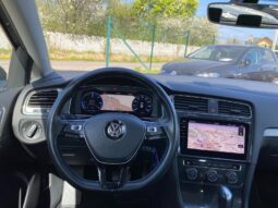 
										Вживанi 2020  Volkswagen Golf заповнено									