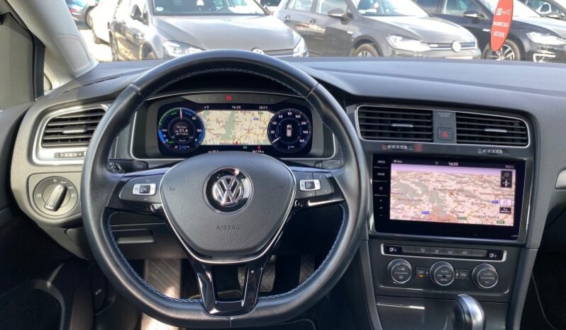 
								Вживанi 2020  Volkswagen Golf заповнено									