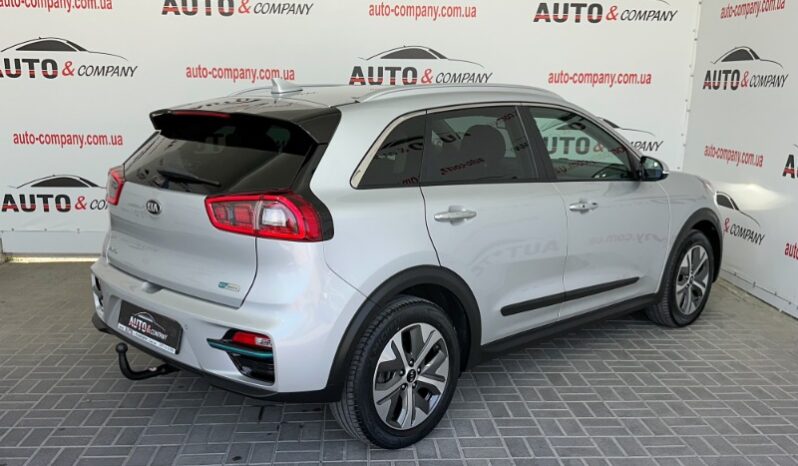 
								Вживанi 2019  KIA Niro заповнено									