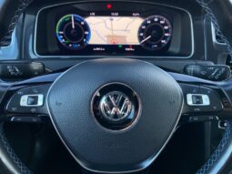 
										Вживанi 2019  Volkswagen Golf заповнено									