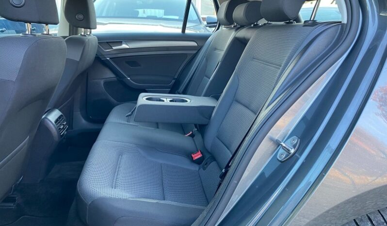 
								Вживанi 2019  Volkswagen Golf заповнено									
