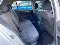
										Вживанi 2020  Volkswagen Golf заповнено									
