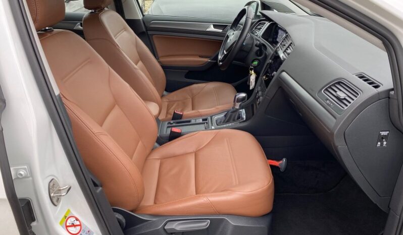 
								Вживанi 2019 Volkswagen Golf заповнено									