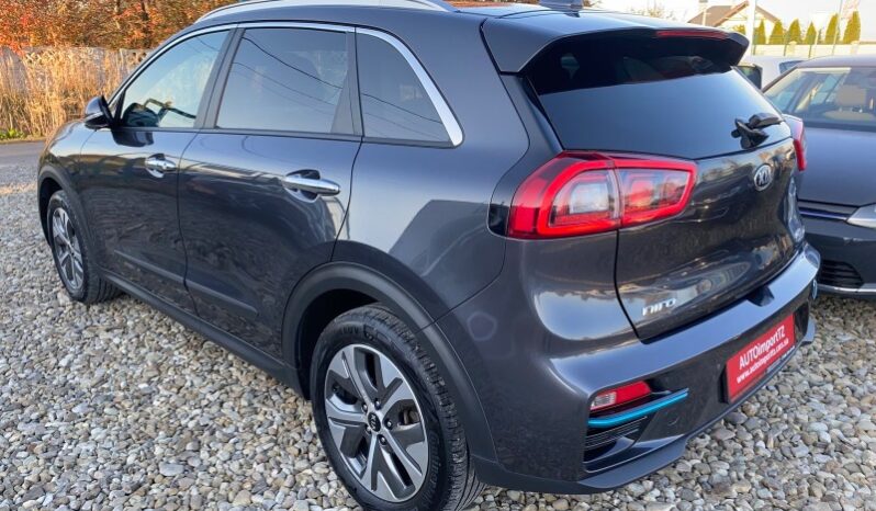 
								Вживанi 2019  KIA Niro заповнено									