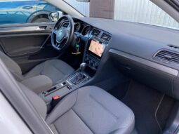 
										Вживанi 2020  Volkswagen Golf заповнено									