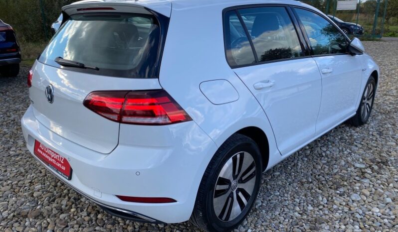 
								Вживанi 2020  Volkswagen Golf заповнено									