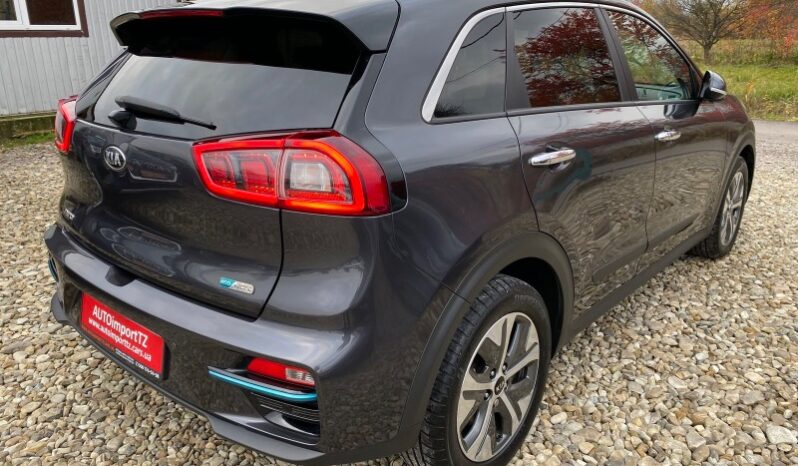 
								Вживанi 2019  KIA Niro заповнено									