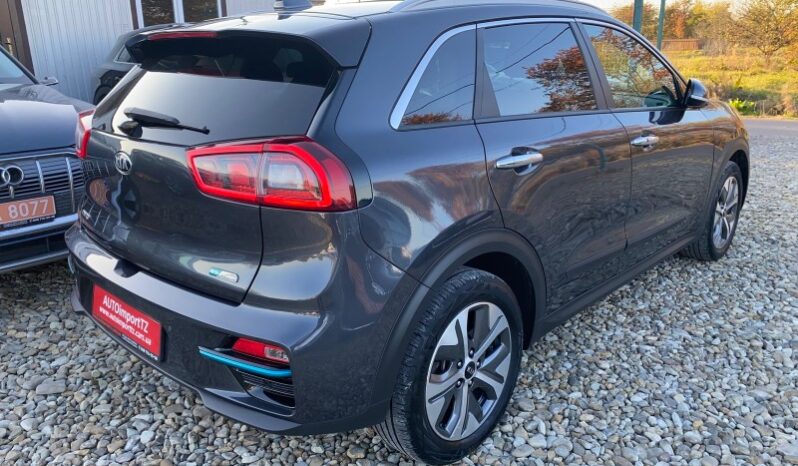 
								Вживанi 2019  KIA Niro заповнено									