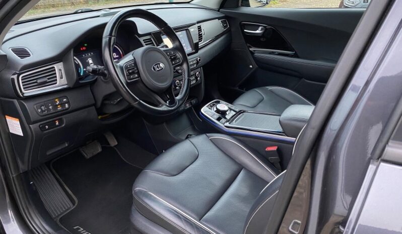 
								Вживанi 2019  KIA Niro заповнено									