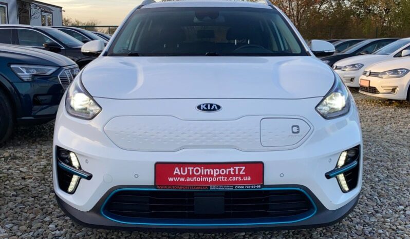 
								Вживанi 2020  KIA Niro заповнено									
