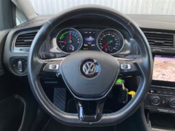 
										Вживанi 2020  Volkswagen Golf заповнено									