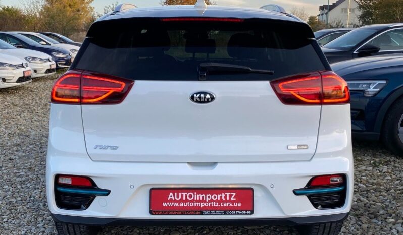 
								Вживанi 2020  KIA Niro заповнено									