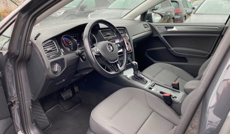 
								Вживанi 2020  Volkswagen Golf заповнено									