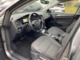 
										Вживанi 2020  Volkswagen Golf заповнено									