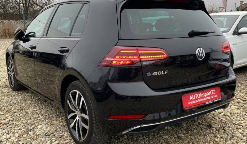 
								Вживанi 2019  Volkswagen Golf заповнено									