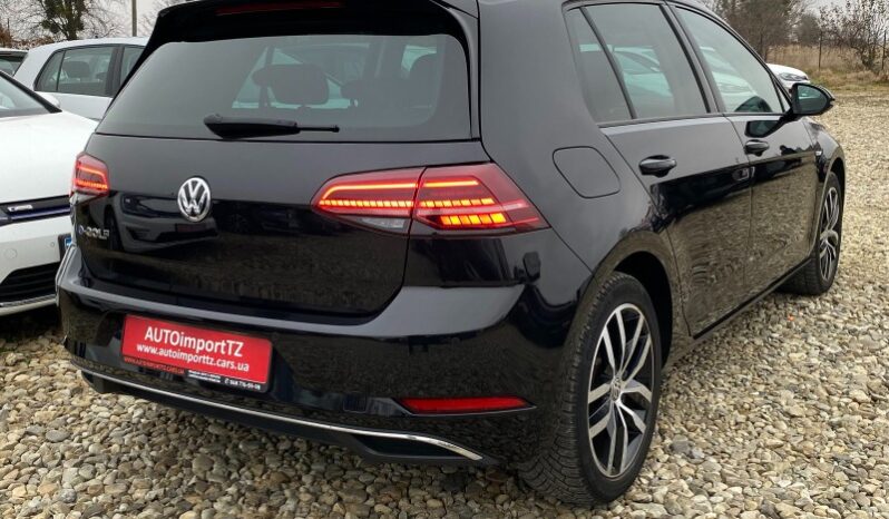 
								Вживанi 2019  Volkswagen Golf заповнено									