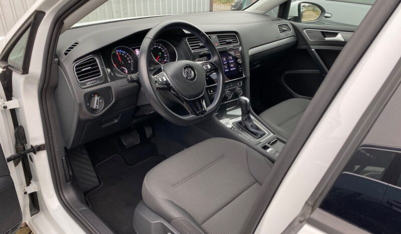 
								Вживанi 2019  Volkswagen Golf заповнено									