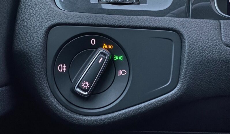 
								Вживанi 2019  Volkswagen Golf заповнено									