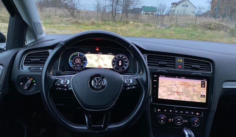 
								Вживанi 2019  Volkswagen Golf заповнено									