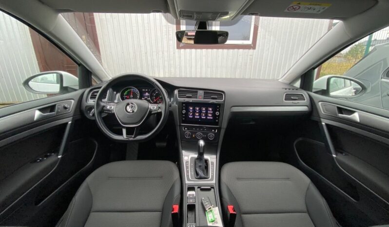 
								Вживанi 2019  Volkswagen Golf заповнено									