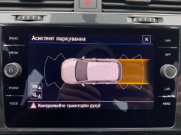 
										Вживанi 2020  Volkswagen Golf заповнено									