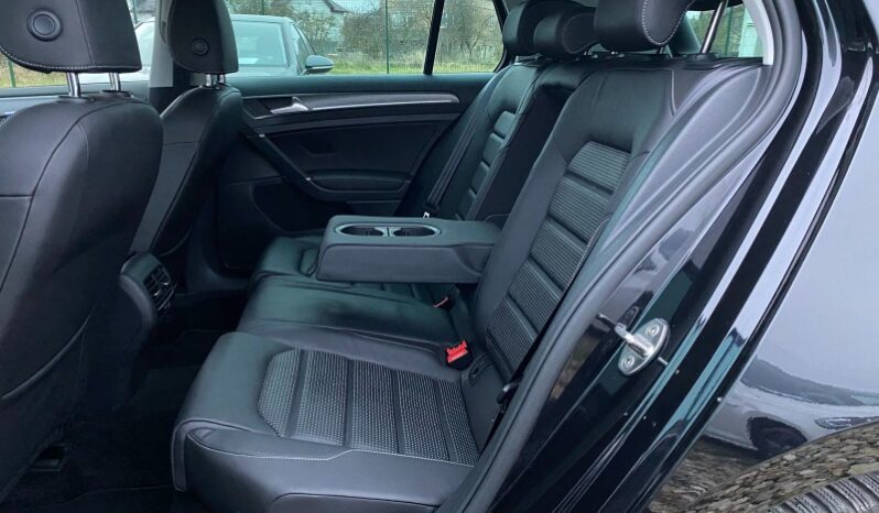 
								Вживанi 2019  Volkswagen Golf заповнено									