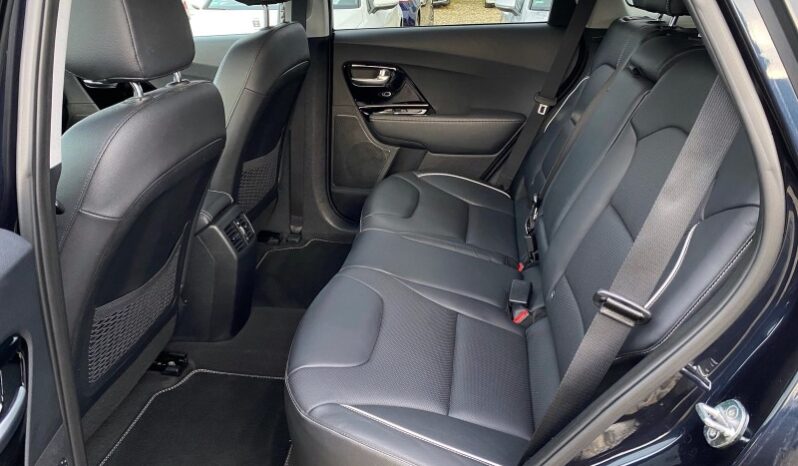 
								Вживанi 2019  KIA Niro заповнено									