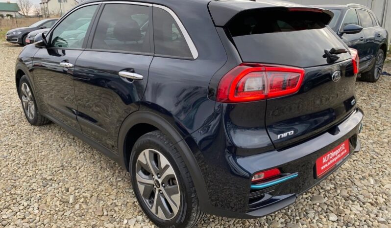 
								Вживанi 2019  KIA Niro заповнено									