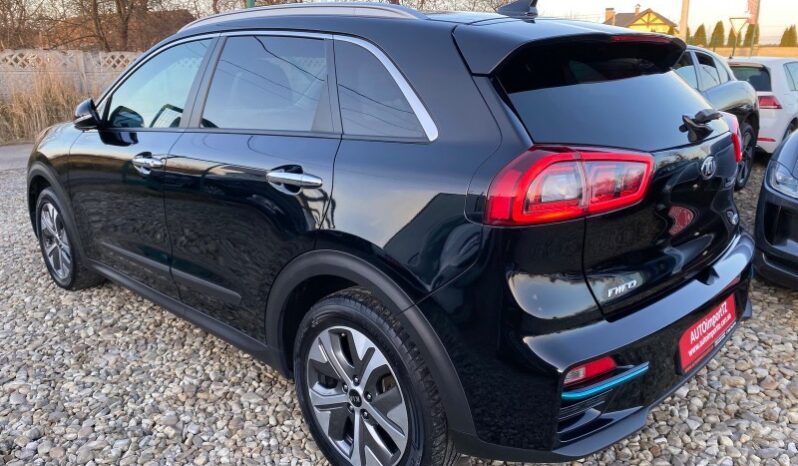 
								Вживанi 2019  KIA Niro заповнено									