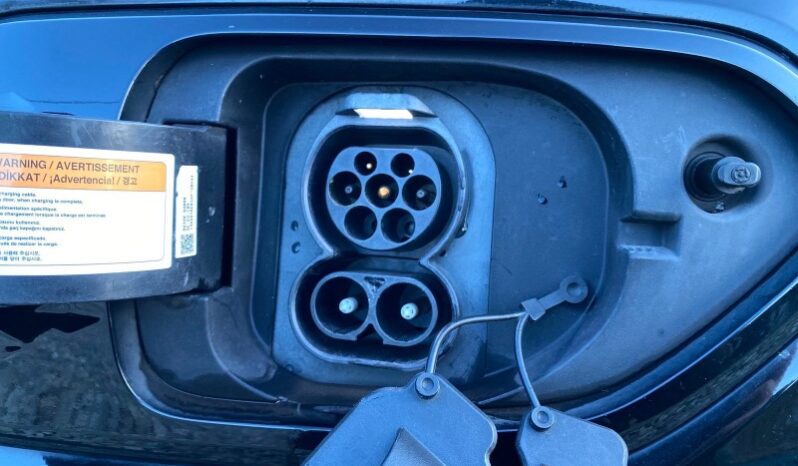 
								Вживанi 2019  KIA Niro заповнено									
