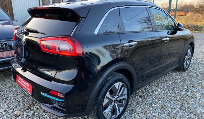 
								Вживанi 2019  KIA Niro заповнено									
