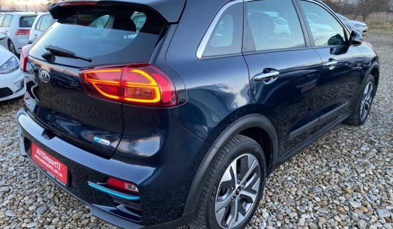 
								Вживанi 2020  KIA Niro заповнено									