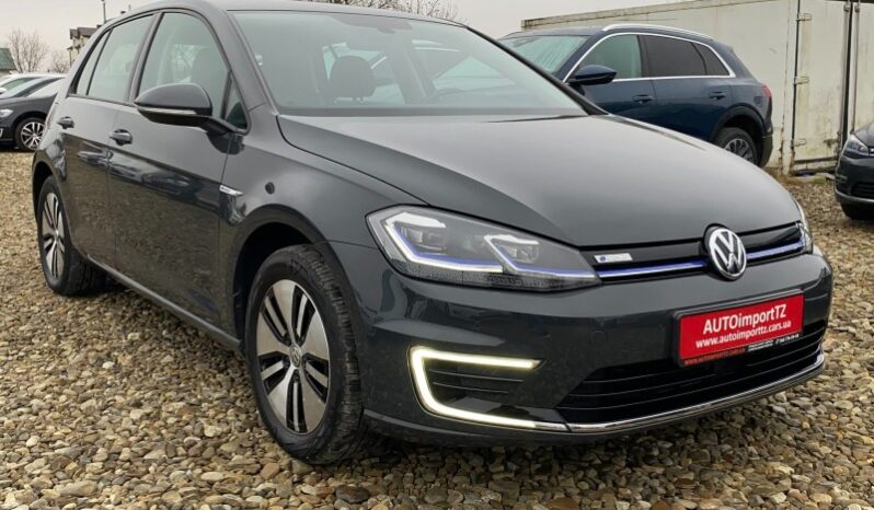 
								Вживанi 2020  Volkswagen Golf заповнено									