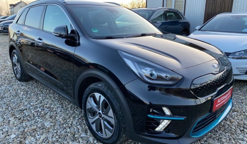 
								Вживанi 2019  KIA Niro заповнено									