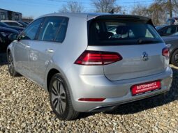 
										Вживанi 2020  Volkswagen Golf заповнено									