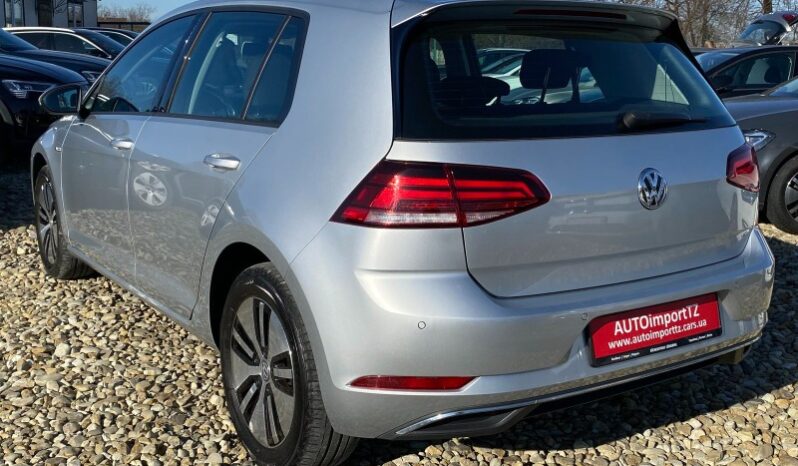 
								Вживанi 2020  Volkswagen Golf заповнено									