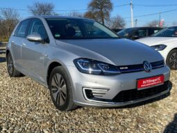 
										Вживанi 2020  Volkswagen Golf заповнено									